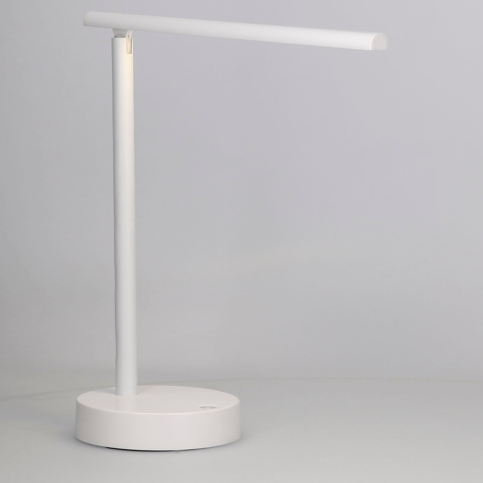 Forlight Archie Lámpara Flexo de Escritorio LED con Batería Intensidad Regulable con Luz Neutra 4000K. Flexo de Aluminio Blanco