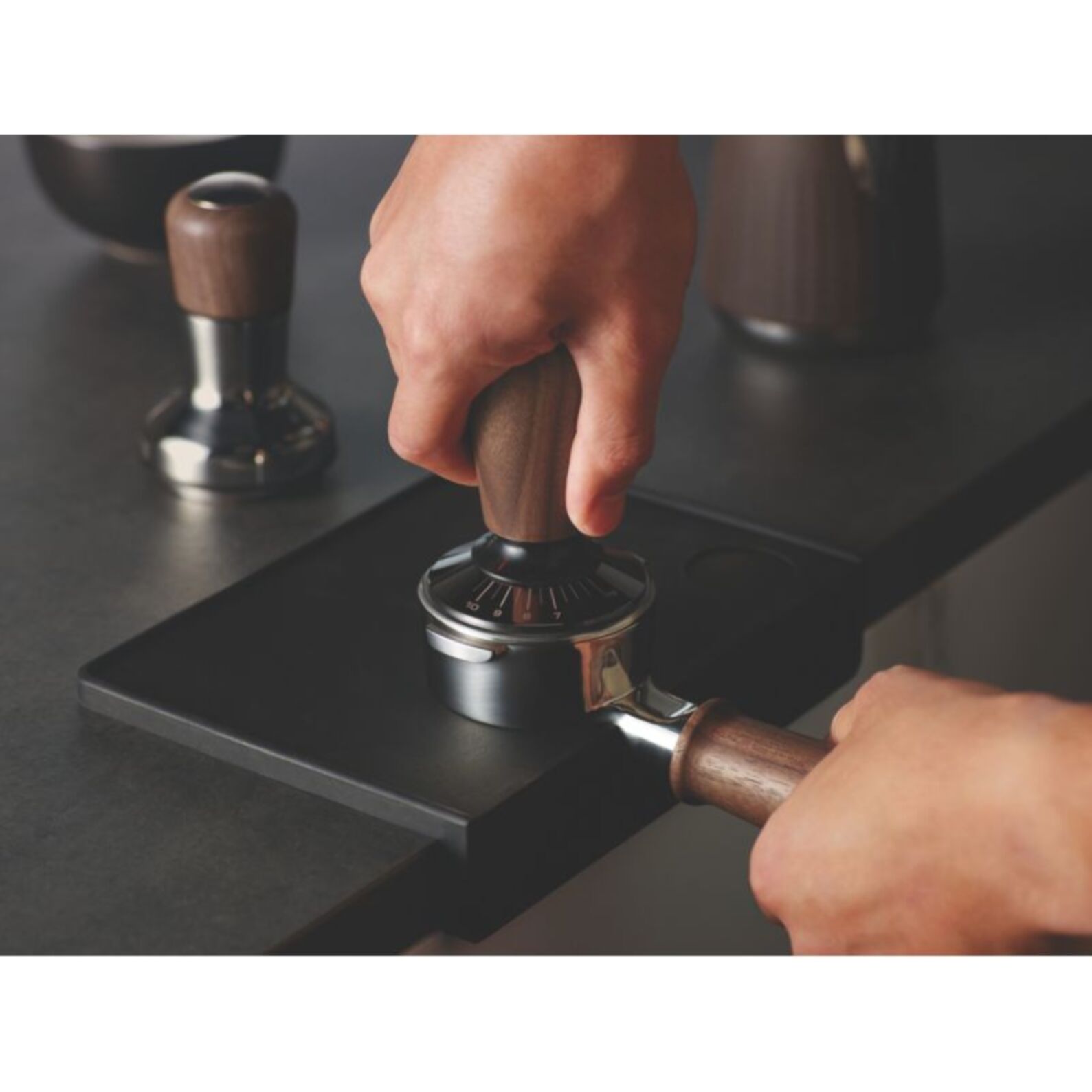 TASSEUR SAGE 58mm  Noyer