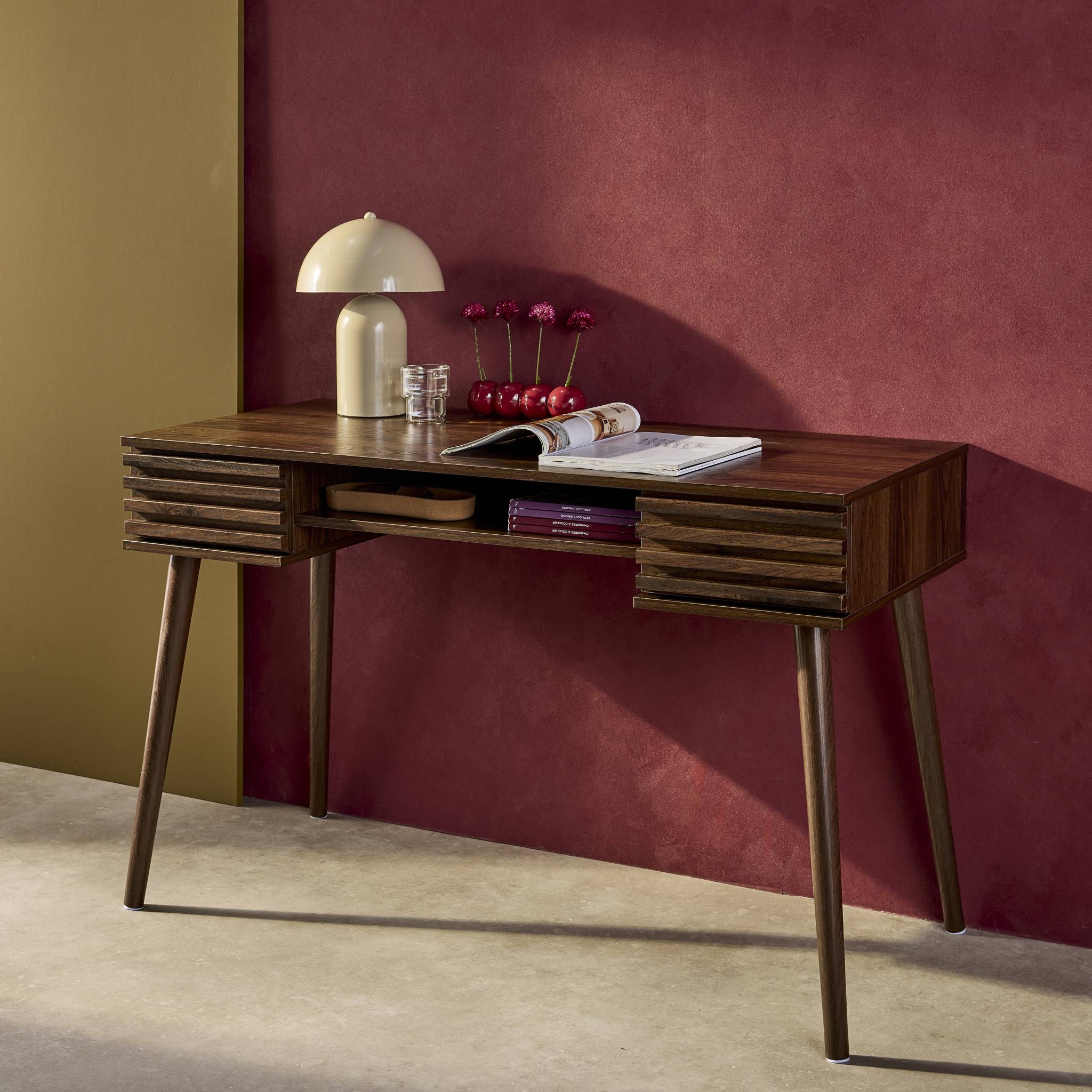 Bureau effet bois 2 tiroirs MADERE noyer. 1 casier. façade rainurées. 120 x 55 x 76.5 cm