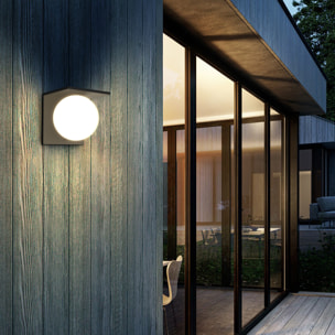 EZIlight® Solar Wall S26