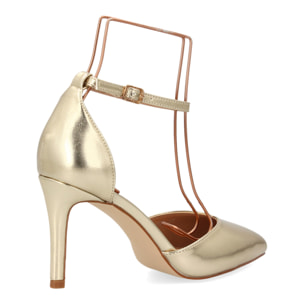 Zapatos elegantes de tacón fino para mujer.