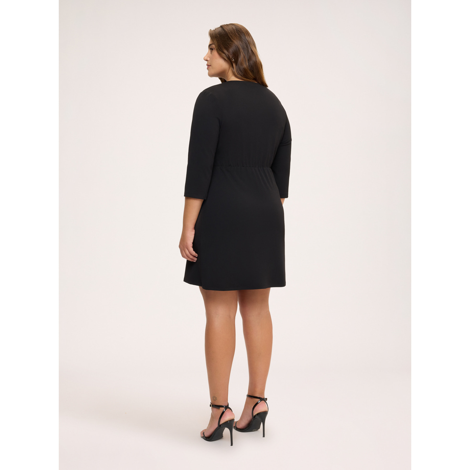 Fiorella Rubino - Vestito wrap dress con fibbia - Nero