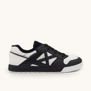 MUNICH CONTINENTAL V2 68 Zapatillas de fútbol sala y streetwear en negro y blanco.