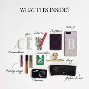 Bolso bandolera verde con cosido de corazones