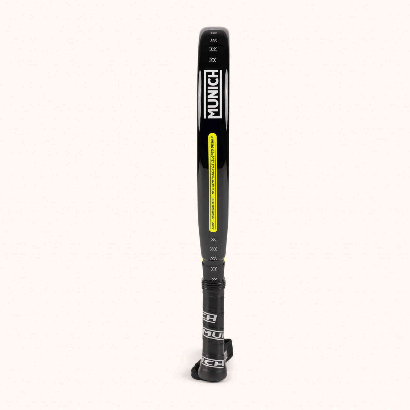 MUNICH VELOCITY X Pala de pádel de alto rendimiento con acabado rugoso y fibra de carbono 18K