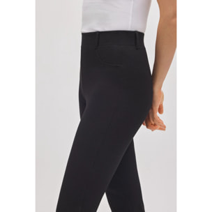 Pantaloni elasticizzati modellanti neri a zampa