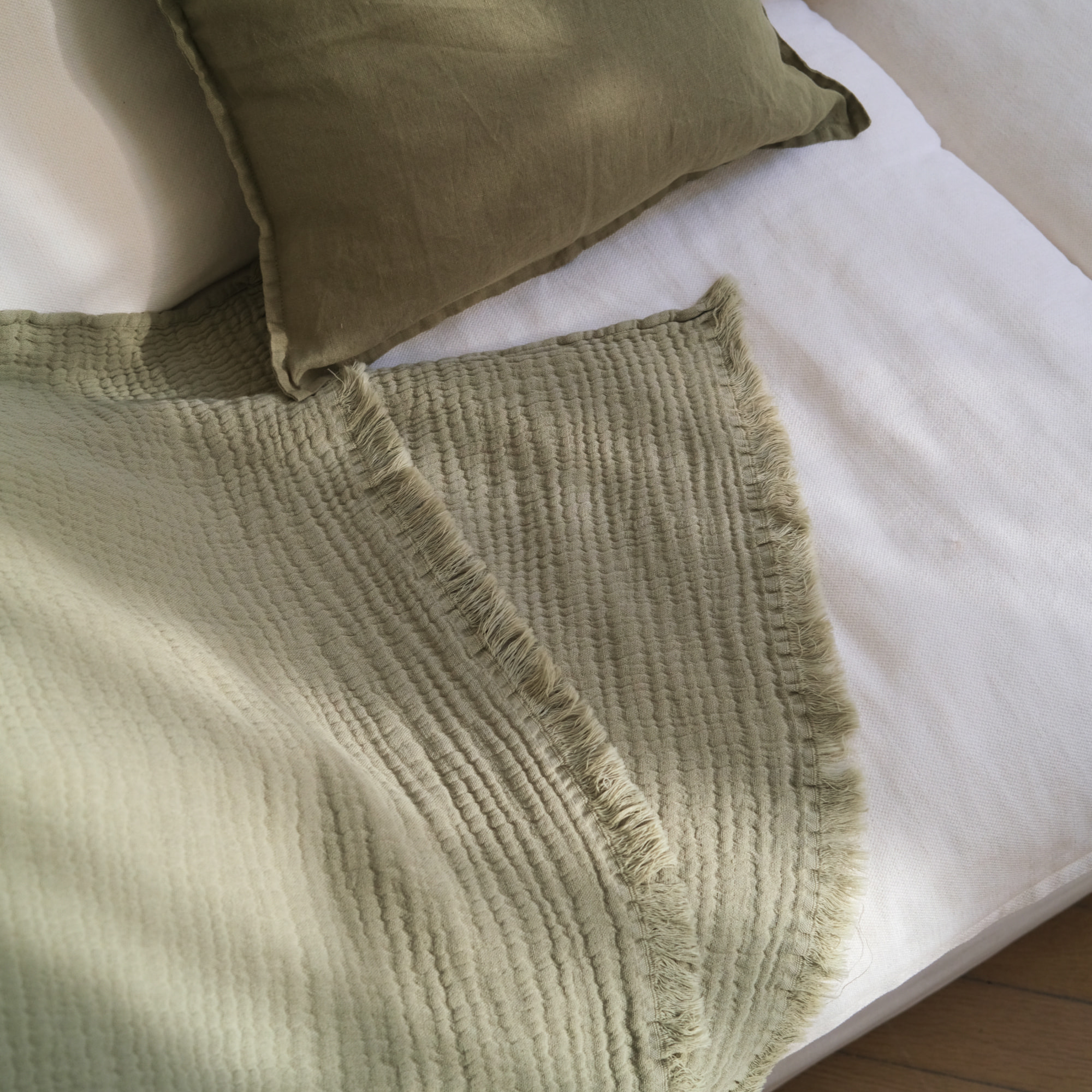 Plaid en gaze de coton, NATURELLEMENT GAUFRÉ