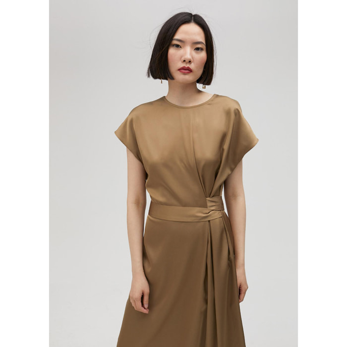 Vestito satinato annodato