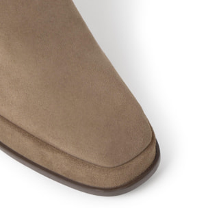 Botín de tacón Blanche en serraje con detalle intrecciato y cierre elástico