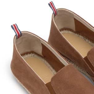 Alpargata plana en lona de algodón con elásticos laterales y bordado