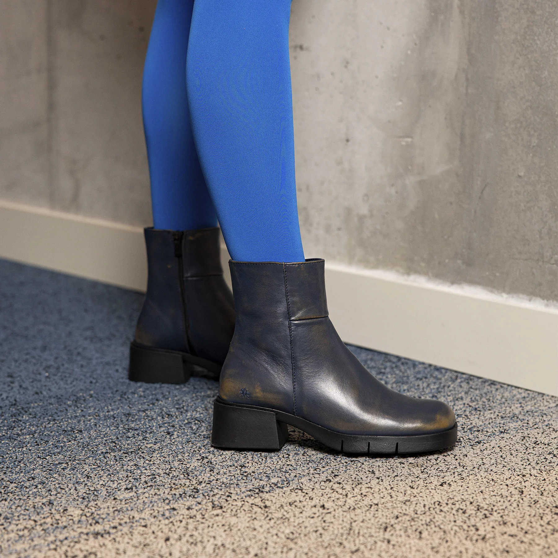 Botines 1284 NAPPA SHINNY BURDEOS / VARSOVIA color Burdeos