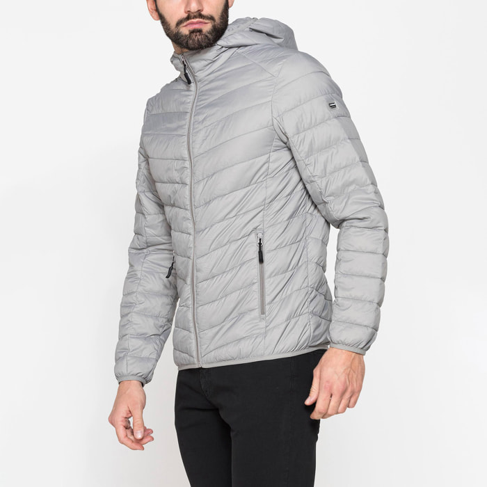 GIUBBINO MANICA LUNGA CON CAPPUCCIO ULTRA LIGHT - TESSUTO ED IMBOTTITURA IN MATERIALE RICICLATO