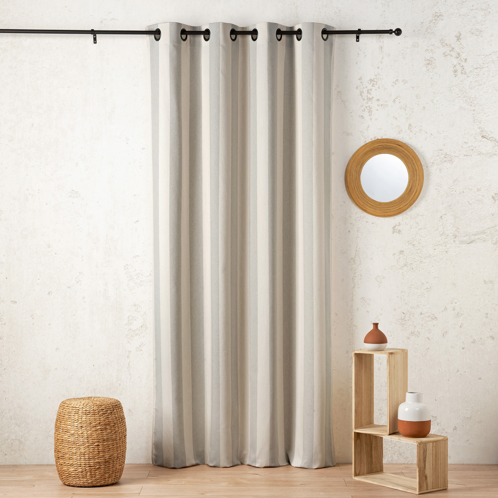 Rideau à rayures verticales en armure satin avec œillets - Gris clair