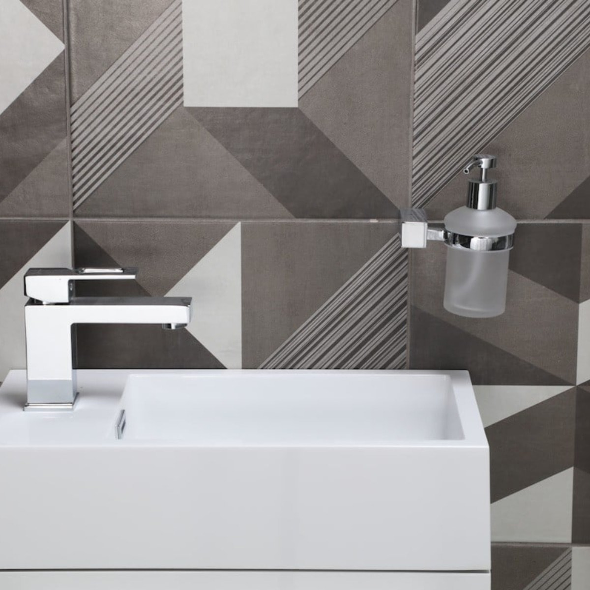 Multi set porte-papier toilette + brosse WC + distributeur de savon 200 ml en verre dépoli, chrome (ELEMULTI-SET7)