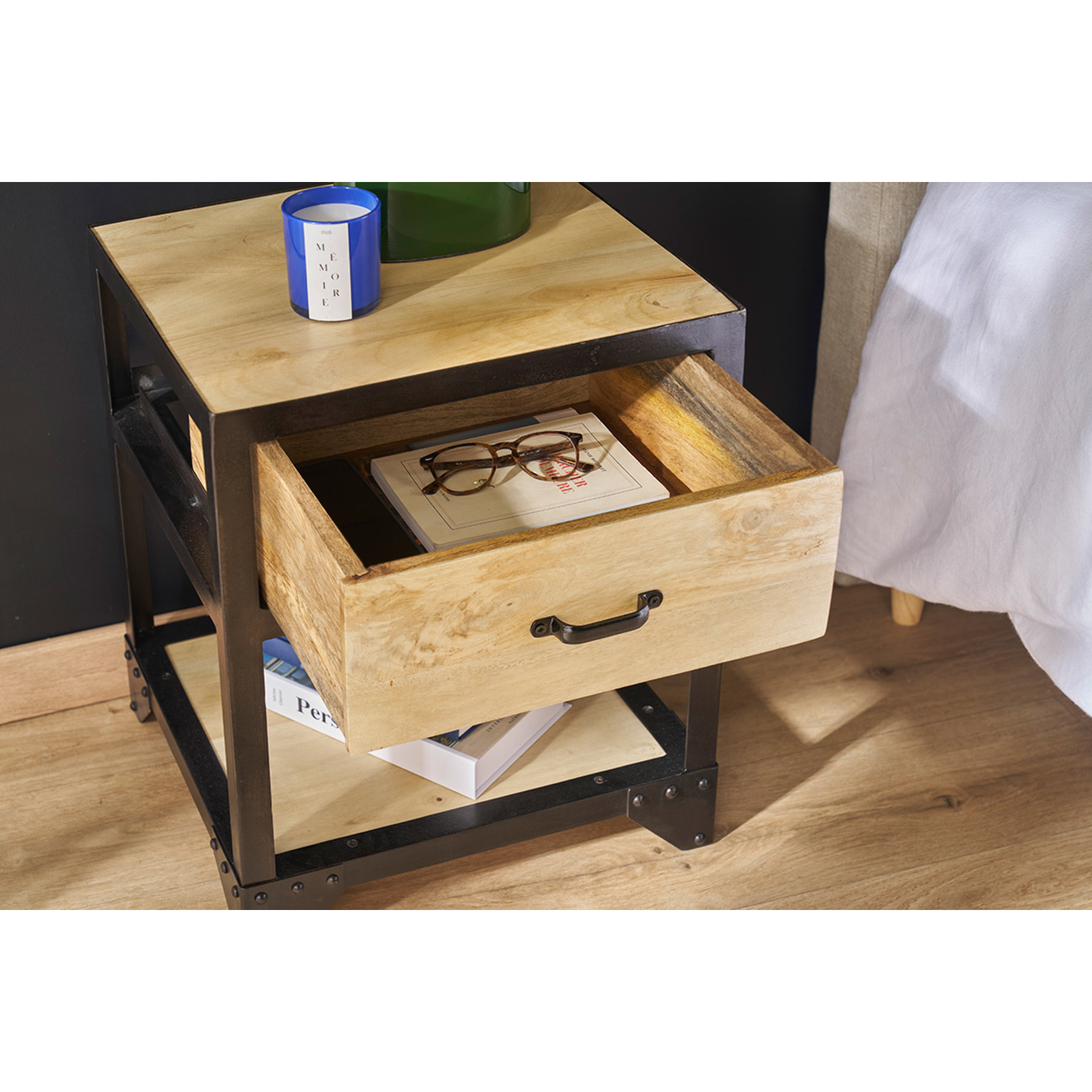 Table de chevet avec tiroir industrielle en bois manguier massif INDUSTRIA