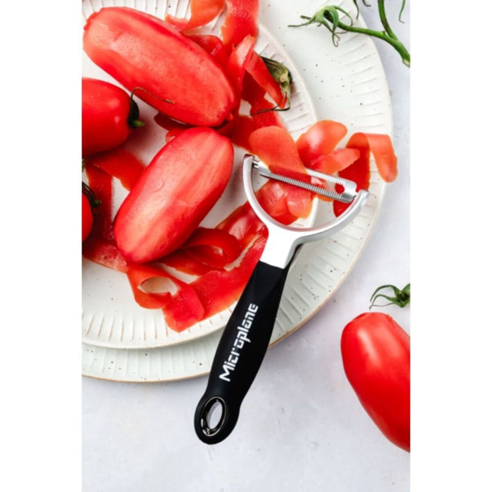 Eplucheur MICROPLANE Professional Y Serrated Black