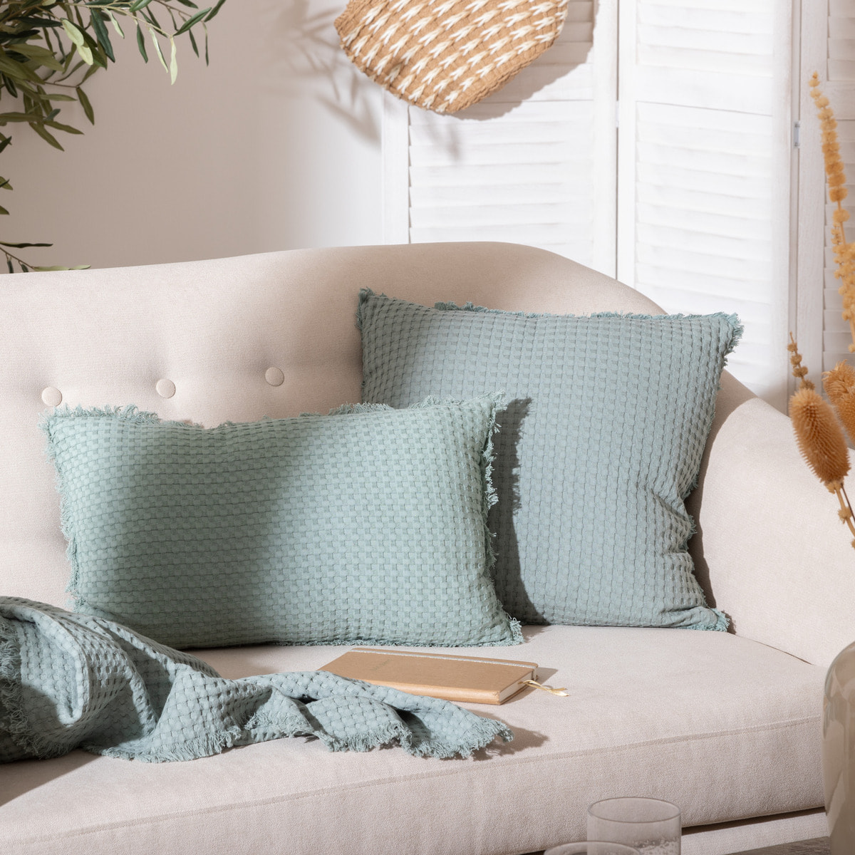 Coussin nid d abeille "Widdy" 30x50cm vert céladon