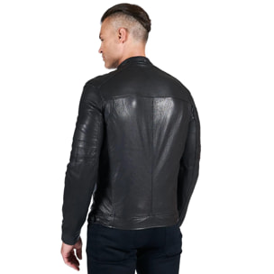 Giacca in pelle raggrinzita nera biker trapuntato sulle spalle