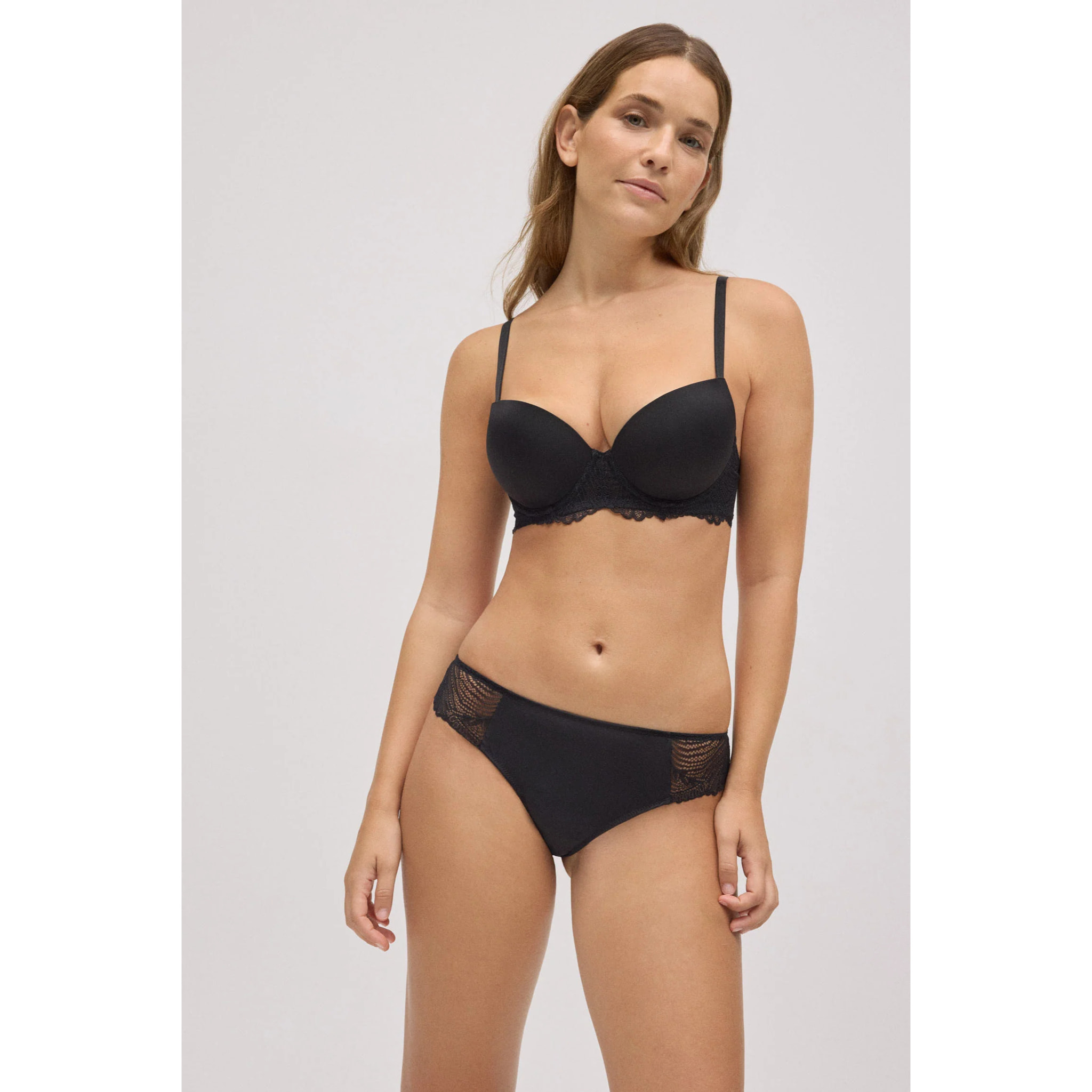 Perizoma in pizzo nero