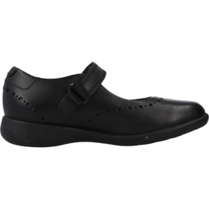 Colegiales Niña de la marca CLARKS  modelo ETCH CRAFT T NEGRO