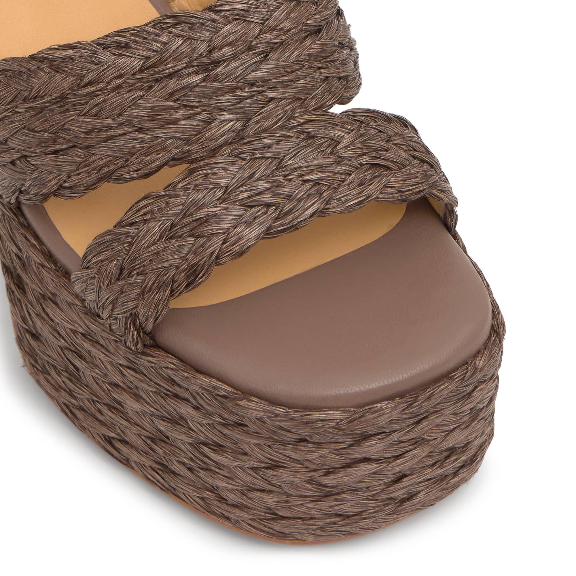 Sandalia fresa tacón 13 cm en rafia teñida con plataforma forrada