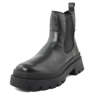 Stivaletto Donna in vera Pelle  colore Nero-Altezza tacco:4,5cm