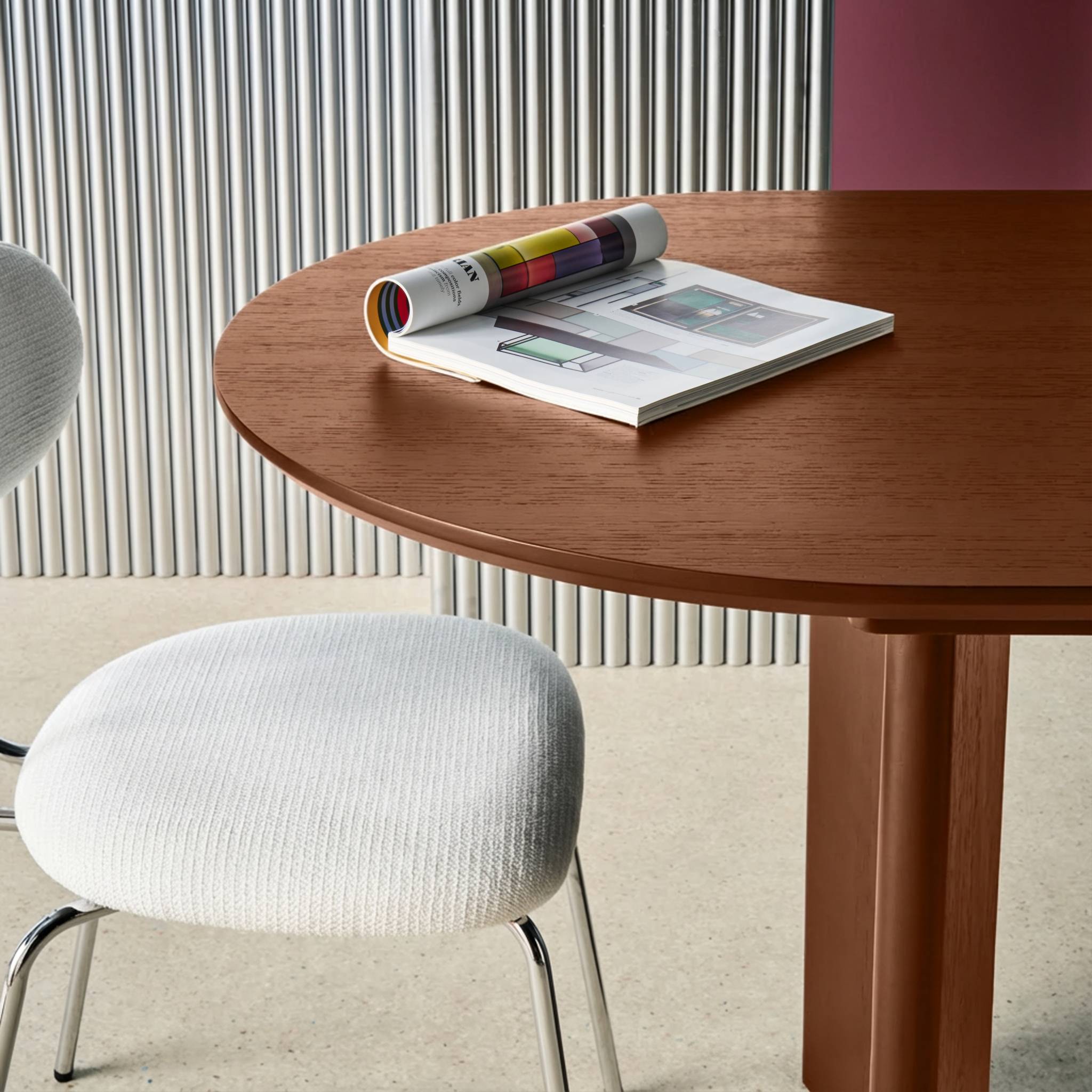 Table à manger oblongue extensible bois d'hévéa et placage chêne 6-8 places ALBANE