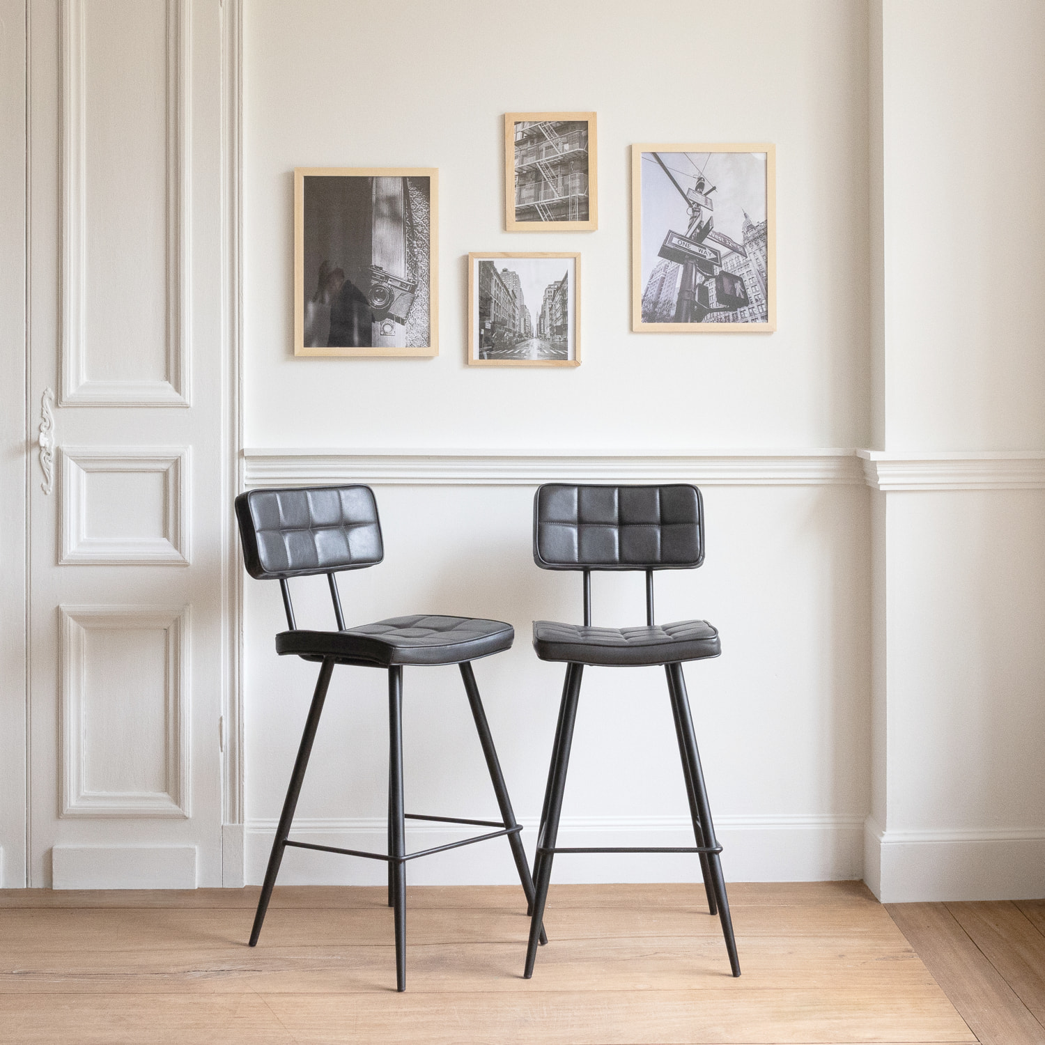 Lot de 2 tabourets de bar en simili noir FERNAND
