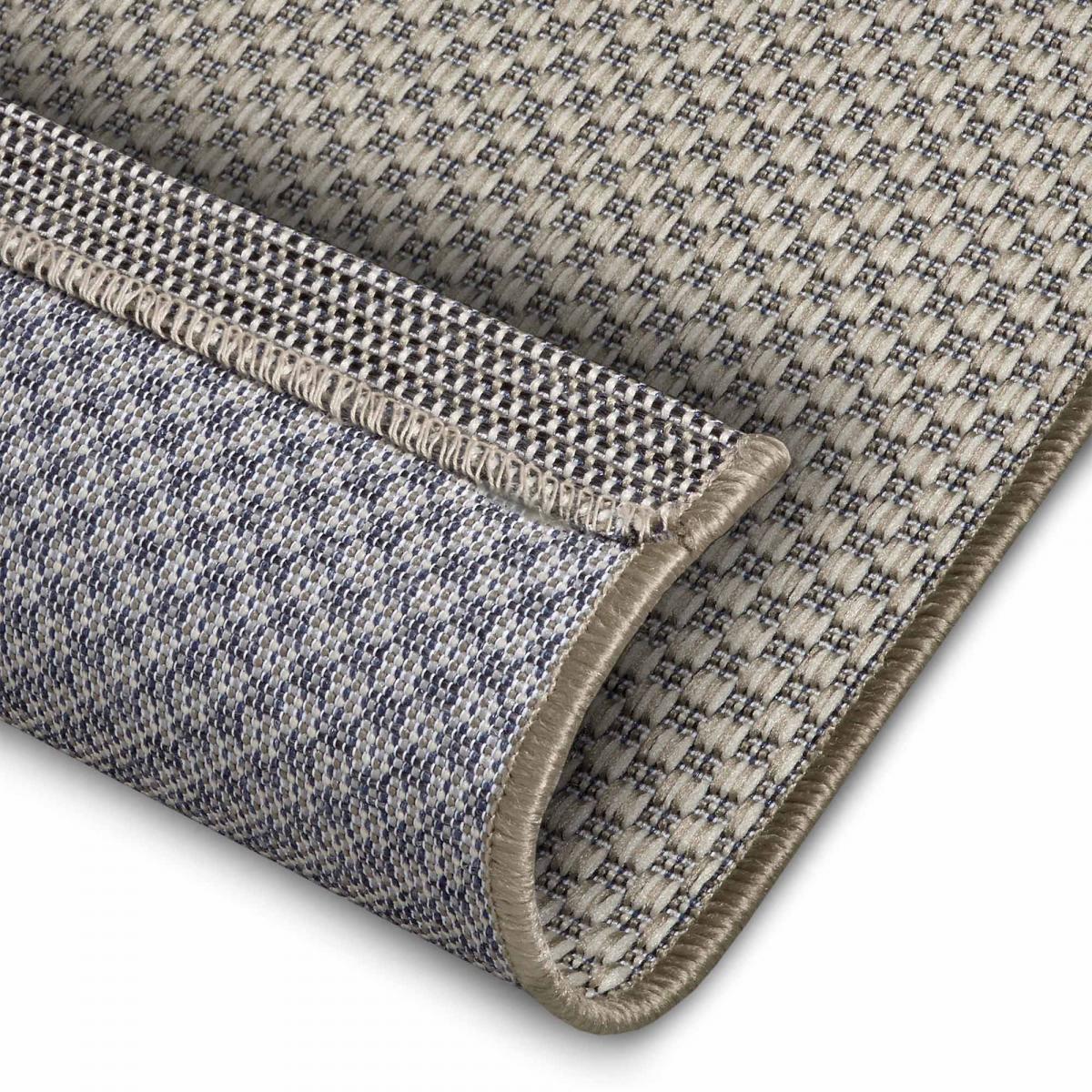 Tapis exterieur kilim géométrique, structure tissée résistante, vasa