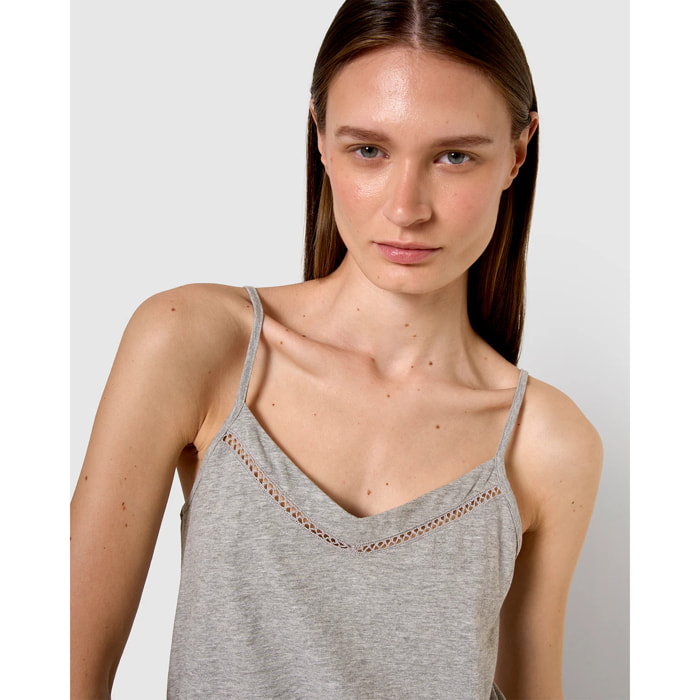 Camisón corto tirantes vainica gris