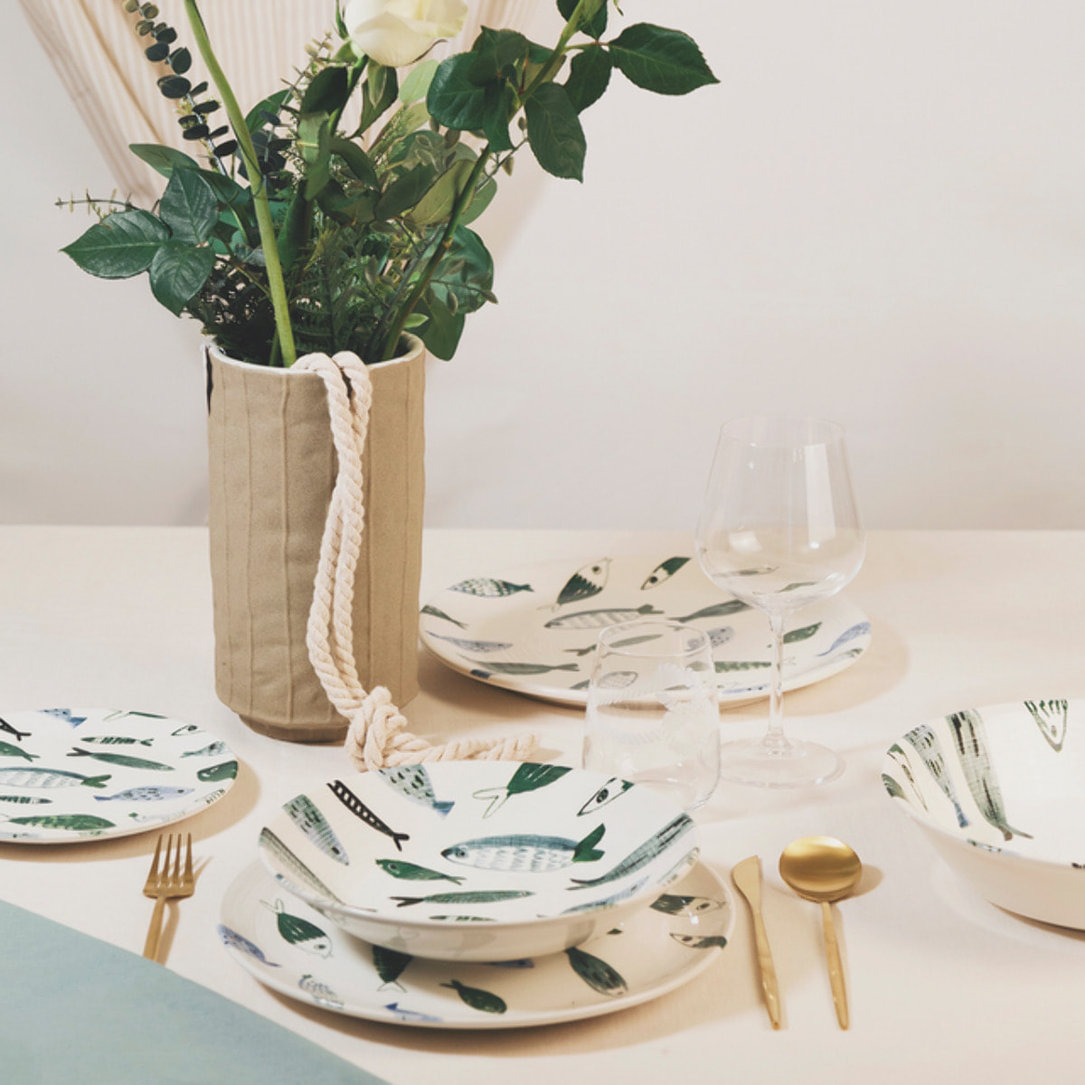 Insalatiera Camogli in ceramica sottosmalto