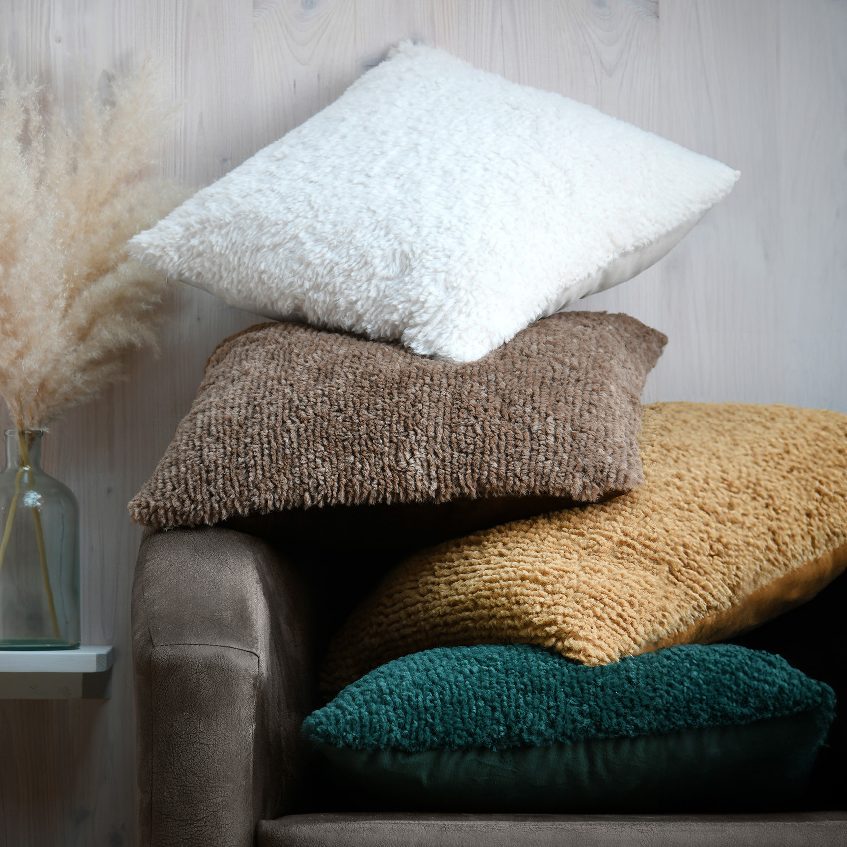 Coussin carré imitation fourrure avec recto velours - Taupe