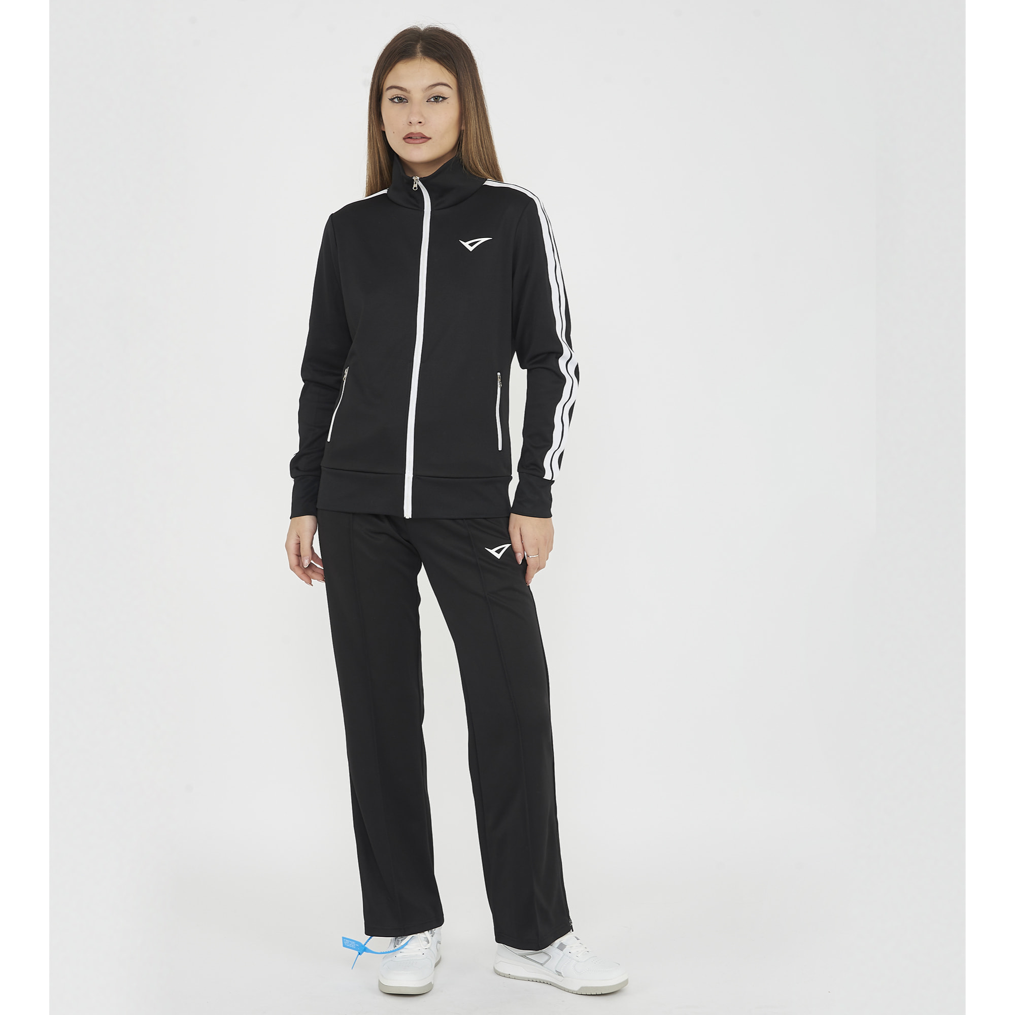 TUTA UNIQUE STELLAR WOMAN