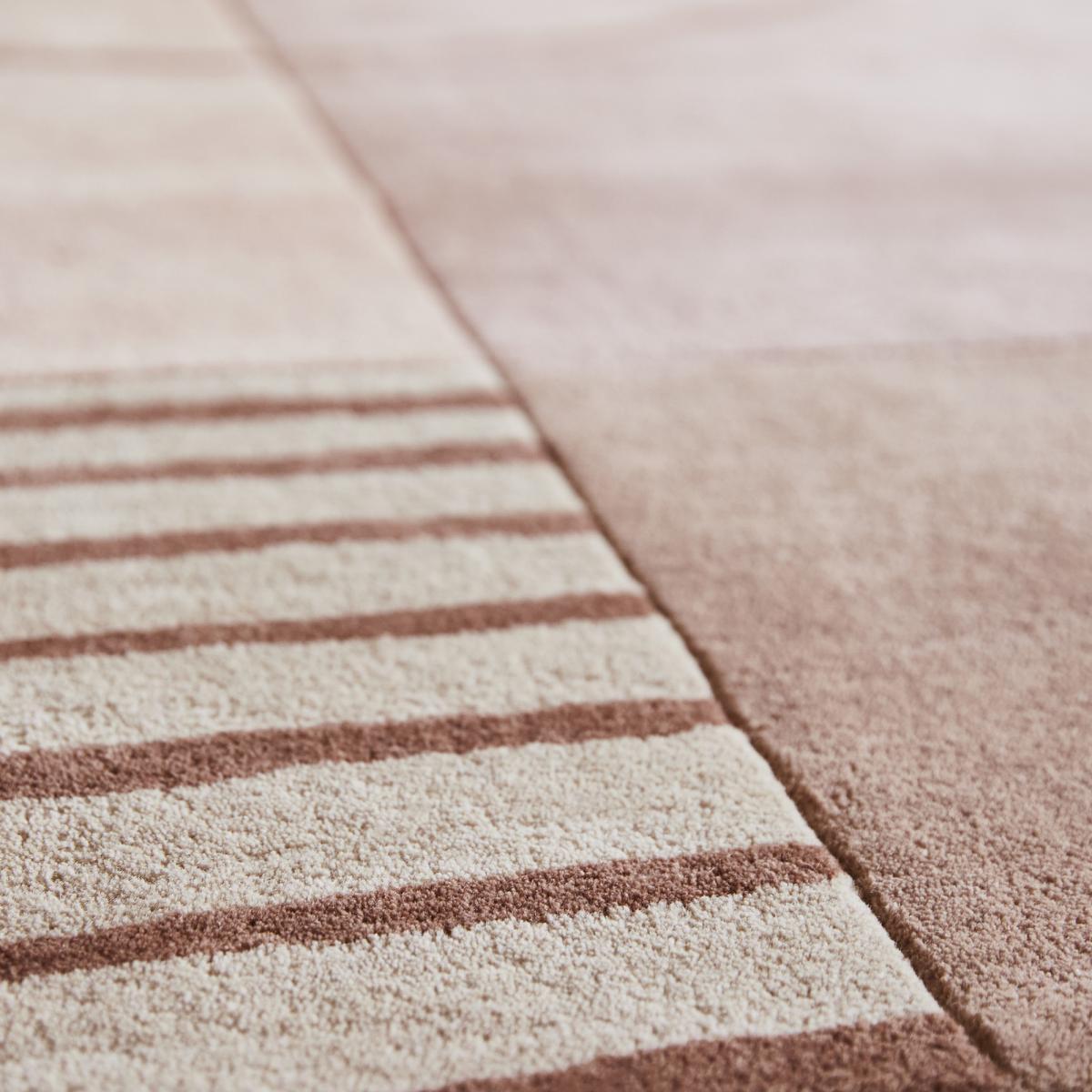 Tapis salon et chambre fait à la main en laine motif géométrique