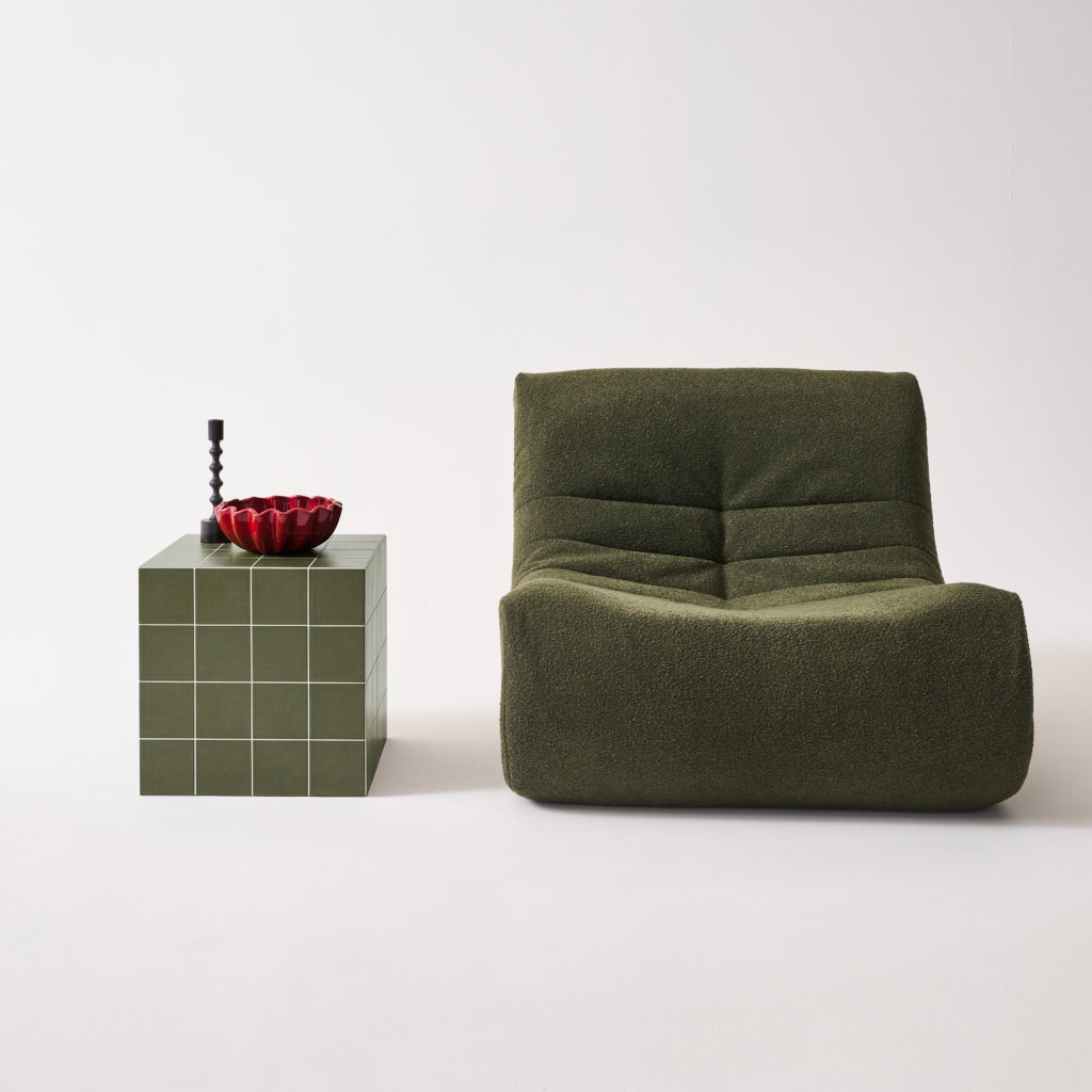 Table basse. table d'appoint cubique imitation carreaux de ciment kaki 40x40cm - Kubeeek