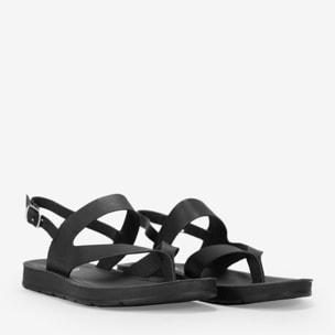 Sandalias de dedo negras con hebilla