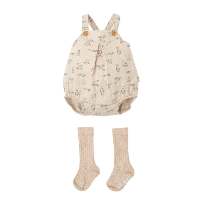 Pelele y calcetines . - Arena