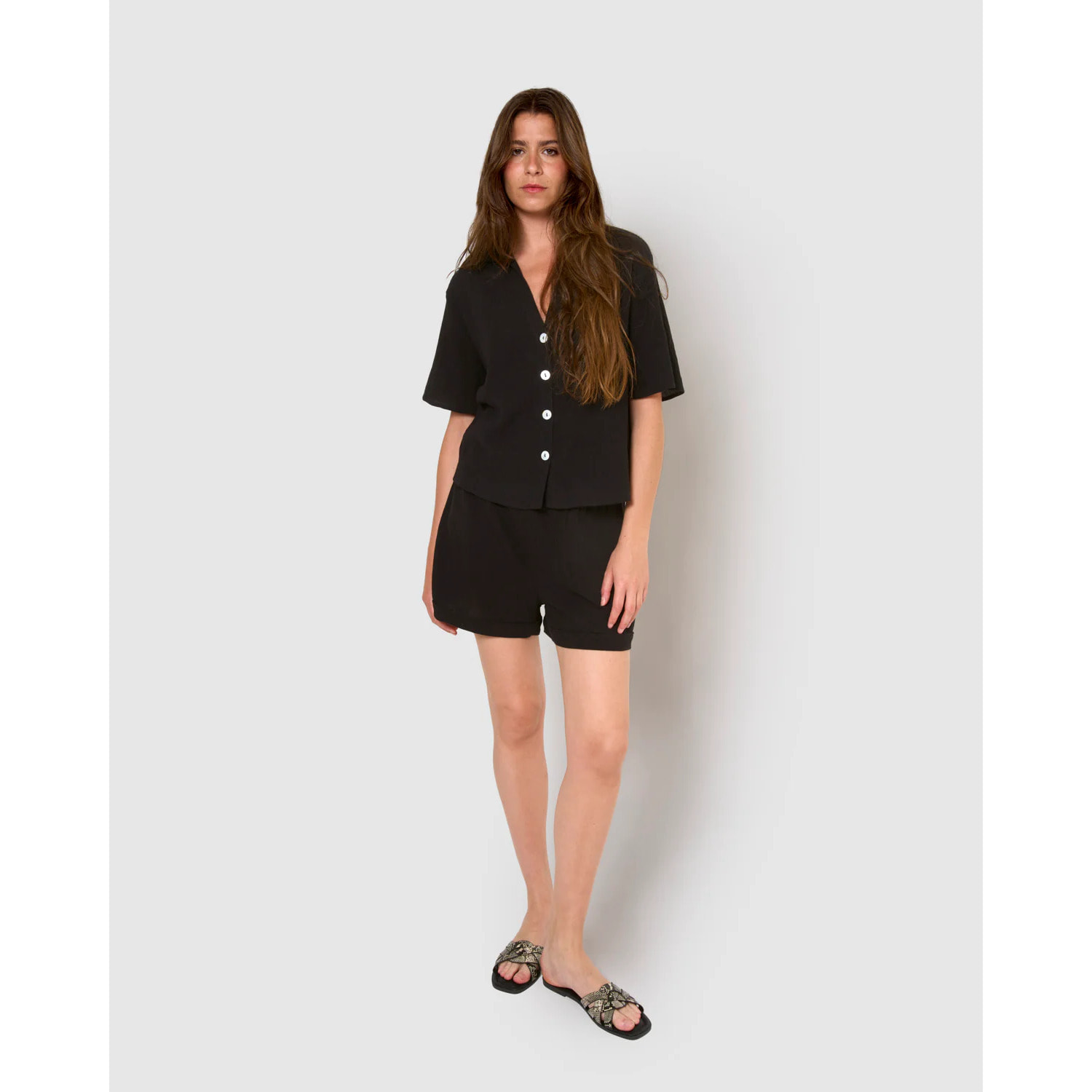 Set de camisa y short de algodón lino negro