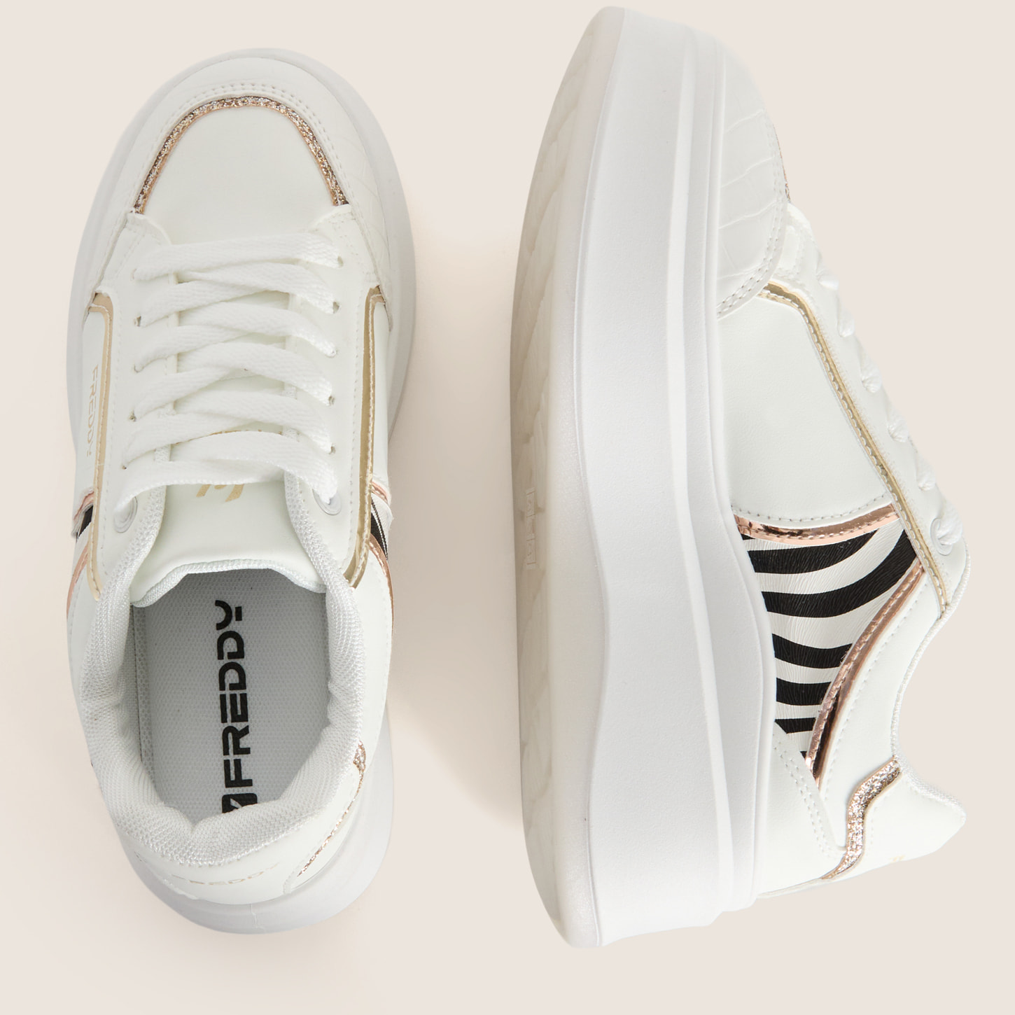 Sneakers in Similpelle con Dettagli Glitter e Animalier