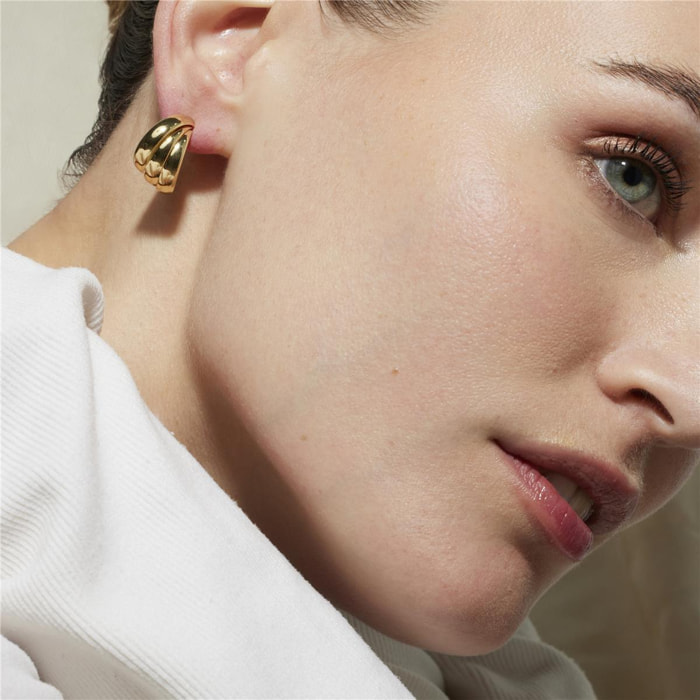 Pendientes Lux by Lux acabadoss en oro amarillo de 18k