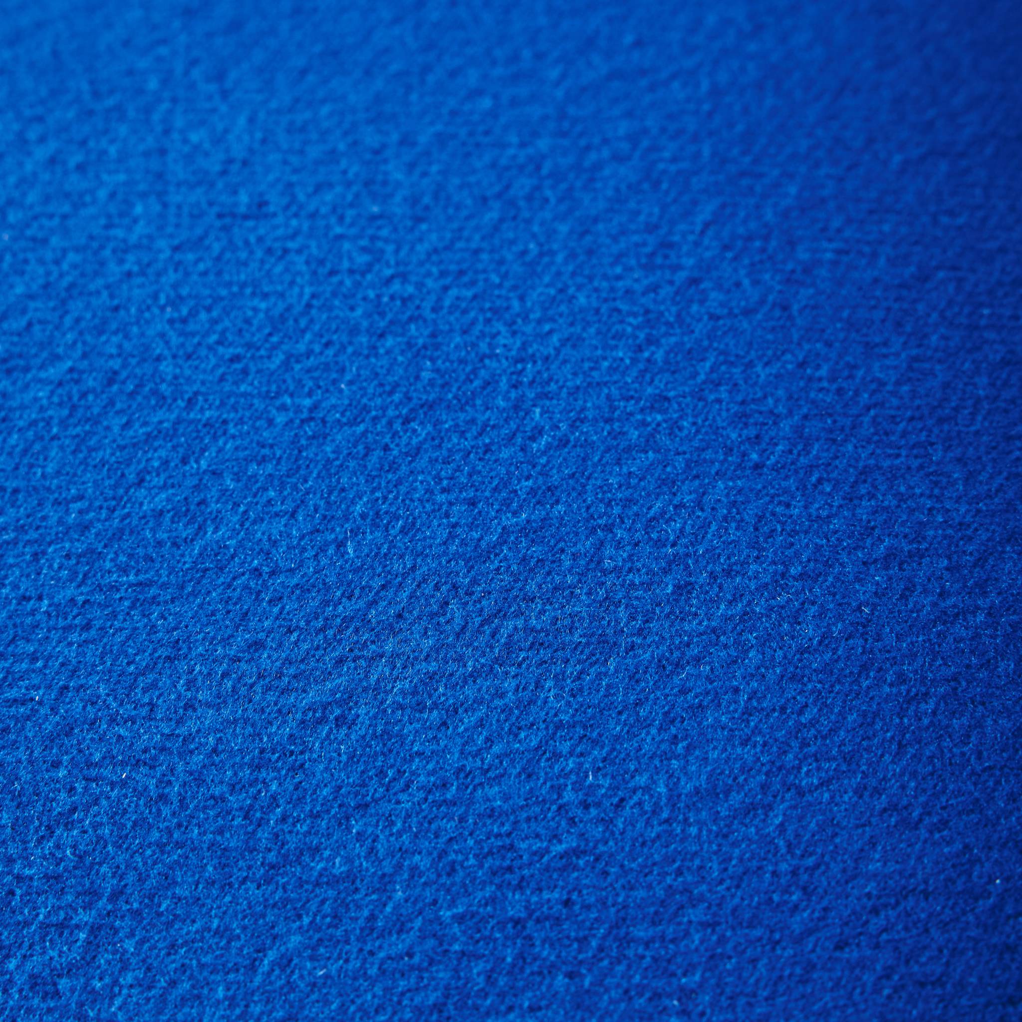 Fauteuil tripode en tissu type feutrine  MELLOW