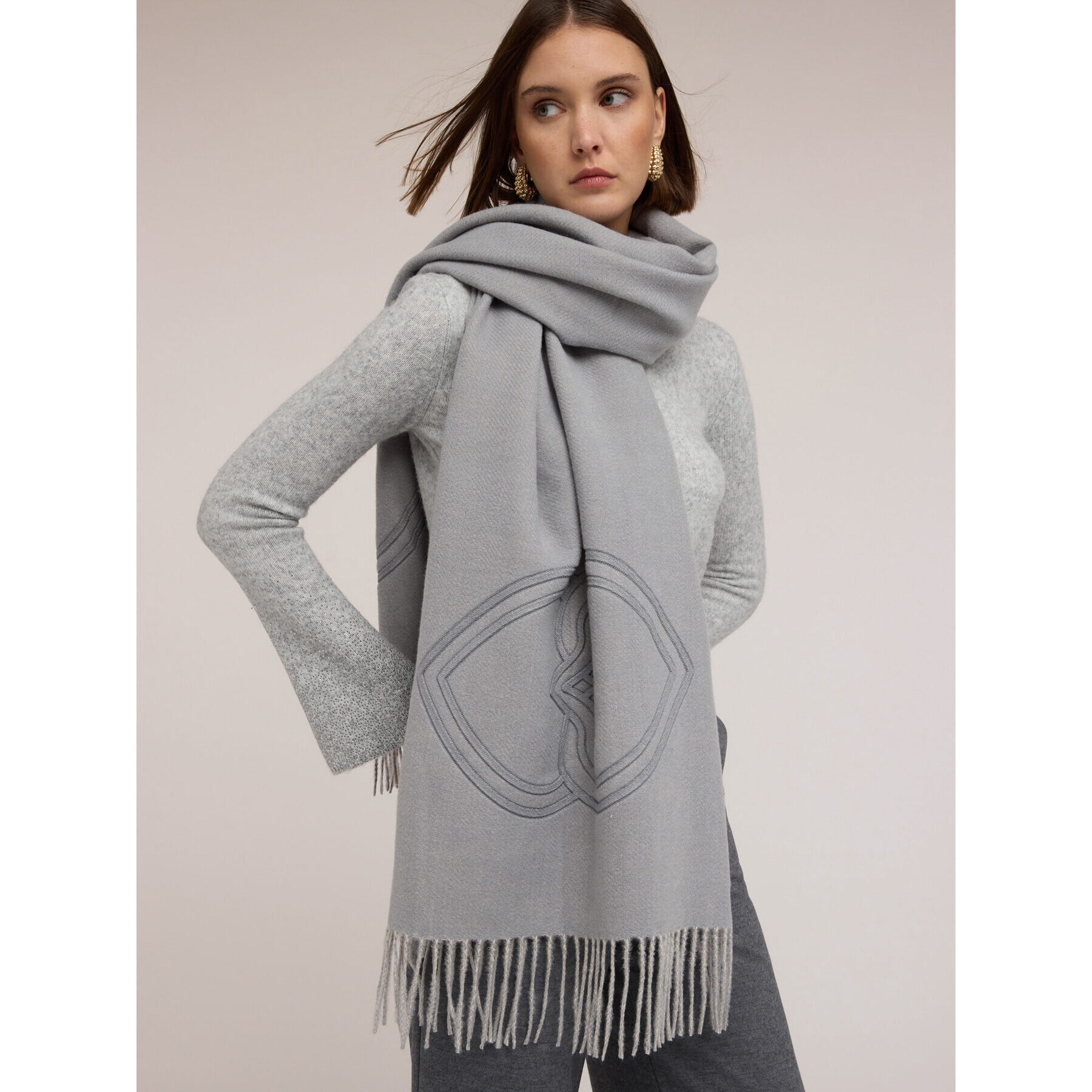 Motivi - Sciarpa con ricamo e frange - Grigio