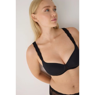 Reggiseno con ferretto e imbottitura