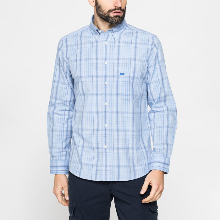CAMICIA BUTTON-DOWN CON MANICA LUNGA E TASCHINO