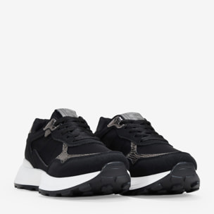 Zapatillas de plataforma negras con cordones