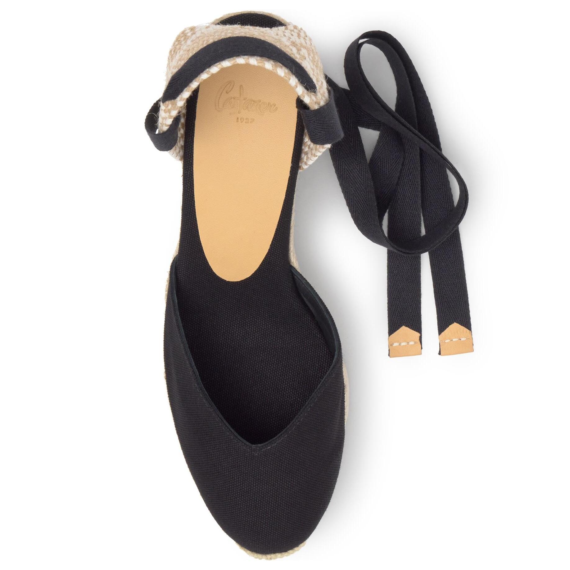 Alpargata plana en lona de algodón con pala en v y lazo al tobillo