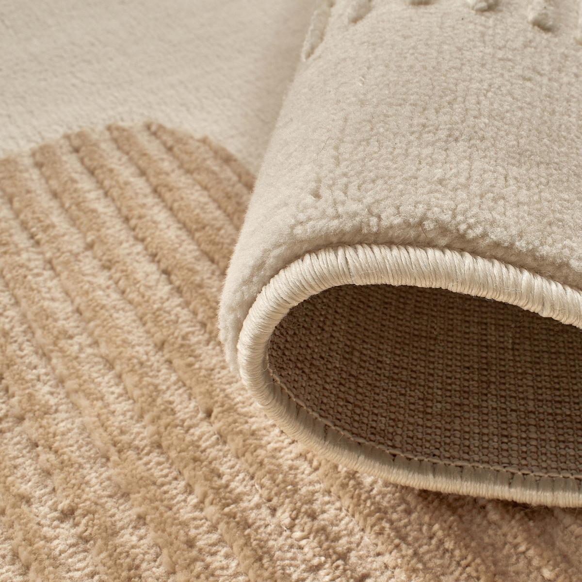 Tapis salon et chambre tissé motif géométrique SEVA