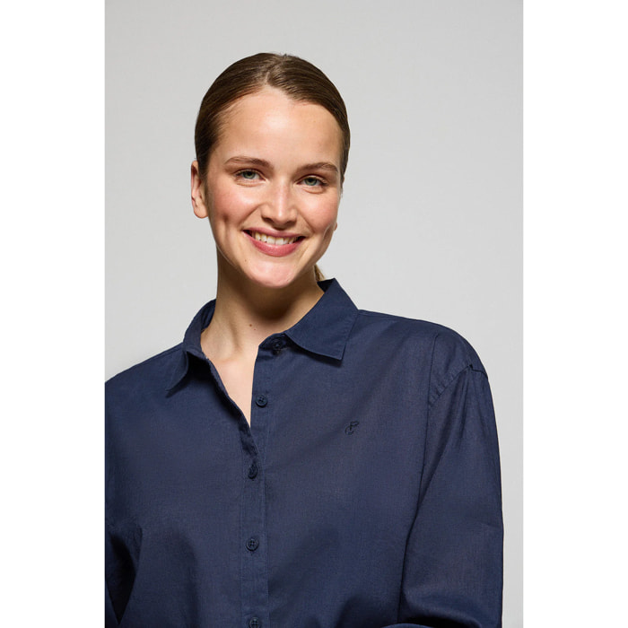Camicia blu marino loose fit in lino e cotone con ricamo monogramma
