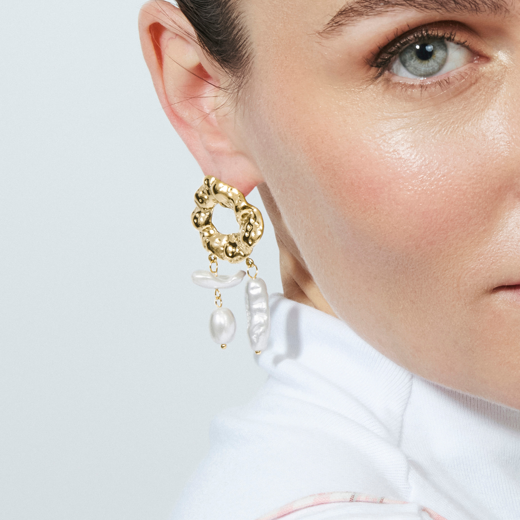 Pendientes Dehan acabado oro amarillo 18k