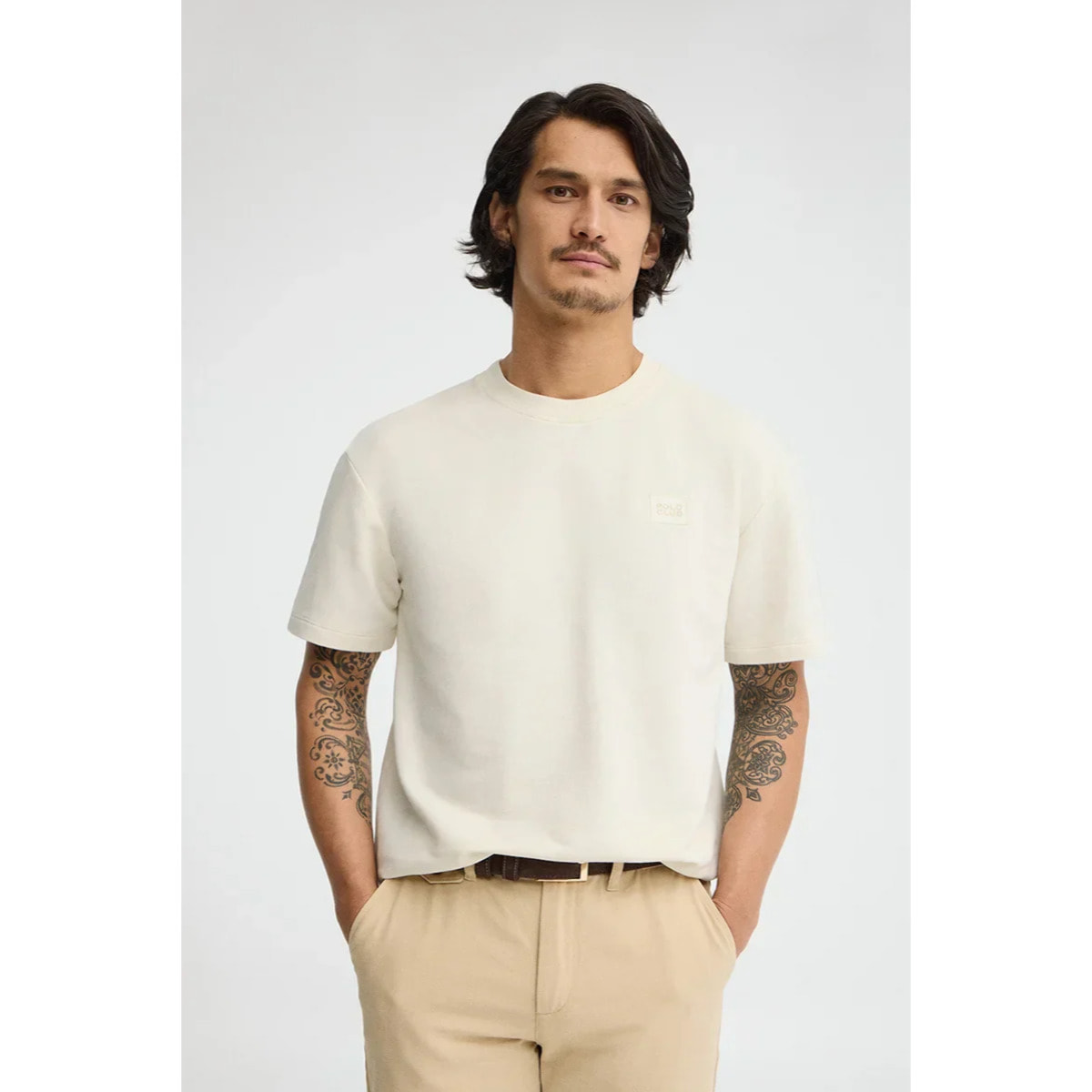 Maglietta ecrù con microstruttura e toppa Polo Club